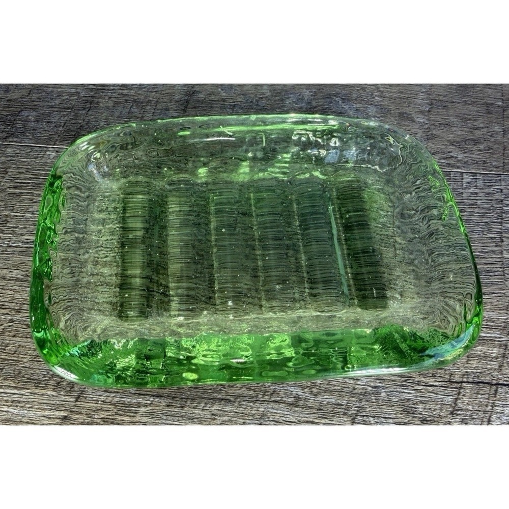 Vintage Fire and Light Recycled Art Glass Soap Dish Celery Green No Chips